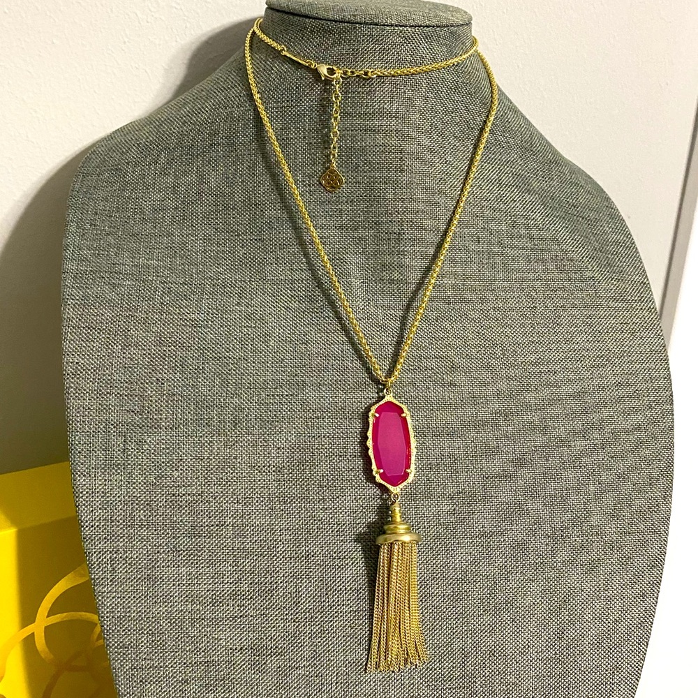 Kendra Scott Everly necklace - gold and pink agate